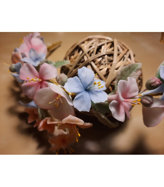 Curso presencial de tiaras de flores en porcelana fría. 25 y 26 de mayo.